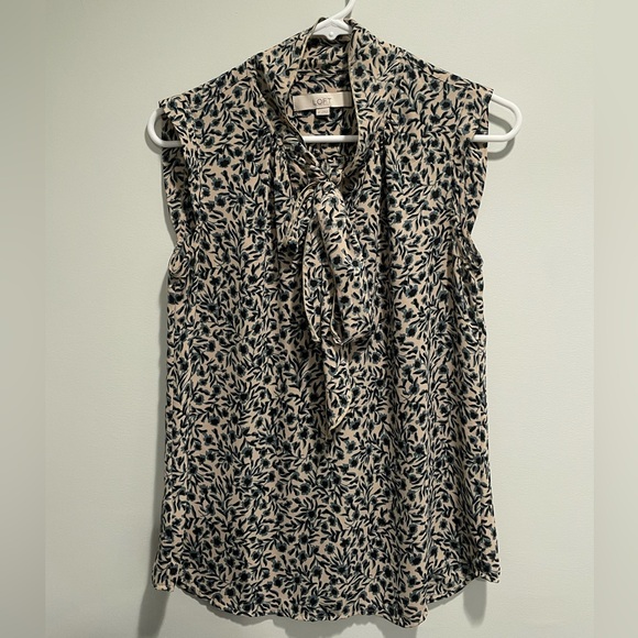 LOFT Tops - {LOFT} blouse tanktop floral front tie detail cream blue floral print size XS
